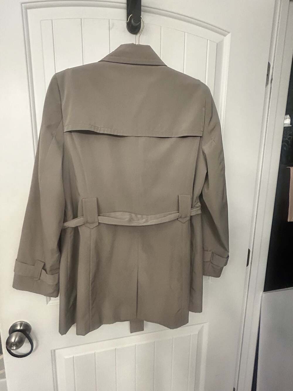 Calvin Klein Double Breasted Belted Trench Coat with Gold Buttons Size L - Picture 8 of 8
